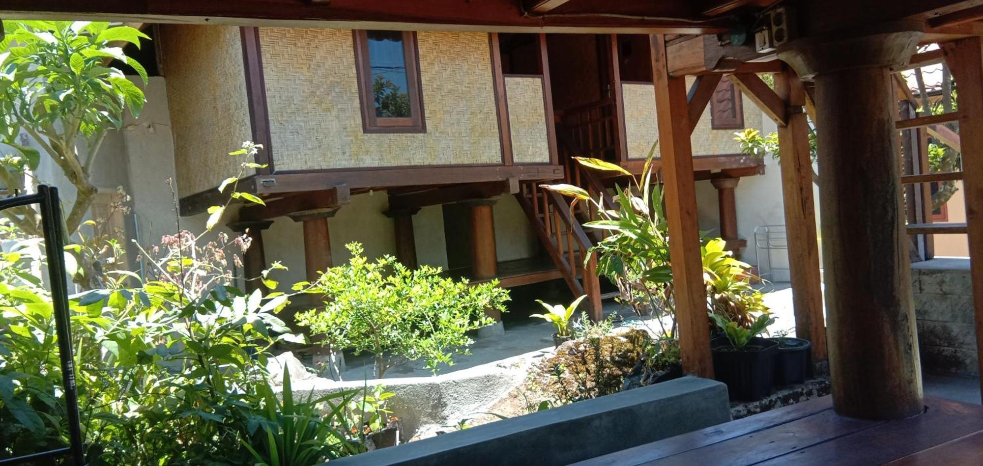 Radiya Guesthouse Sembalunlawang Exterior foto